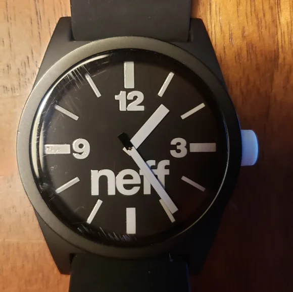 NEFF Watch - Picture 2 of 3